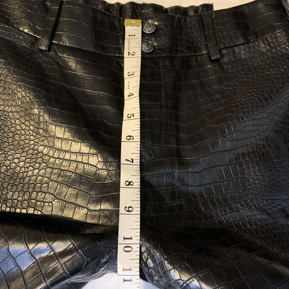 Chico's Pants NWT Size 0 (4) Faux Crocodile Leather Wide-Leg Crop Black Coquette - Picture 9 of 10